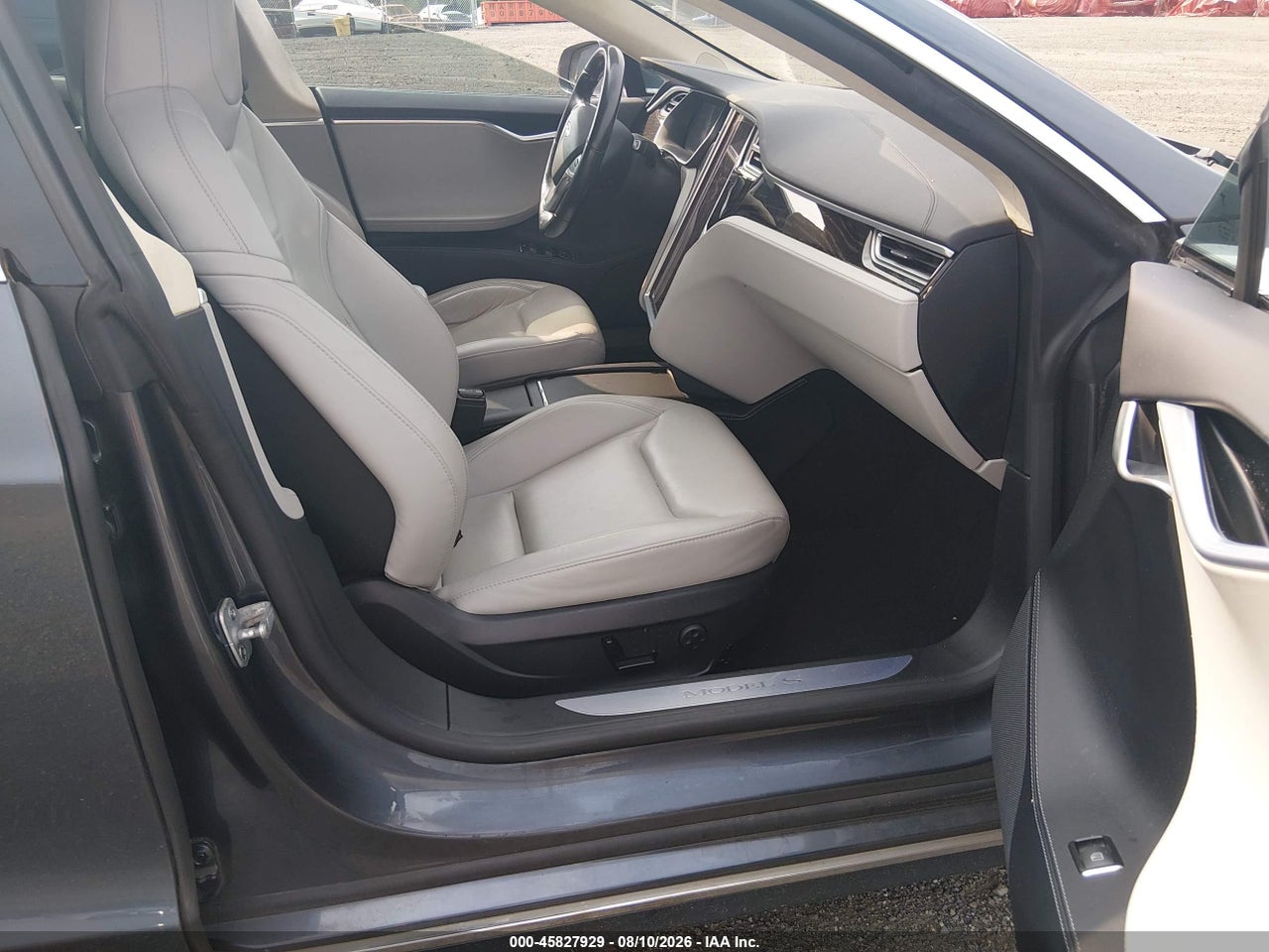 2016 TESLA MODEL S · 5/11