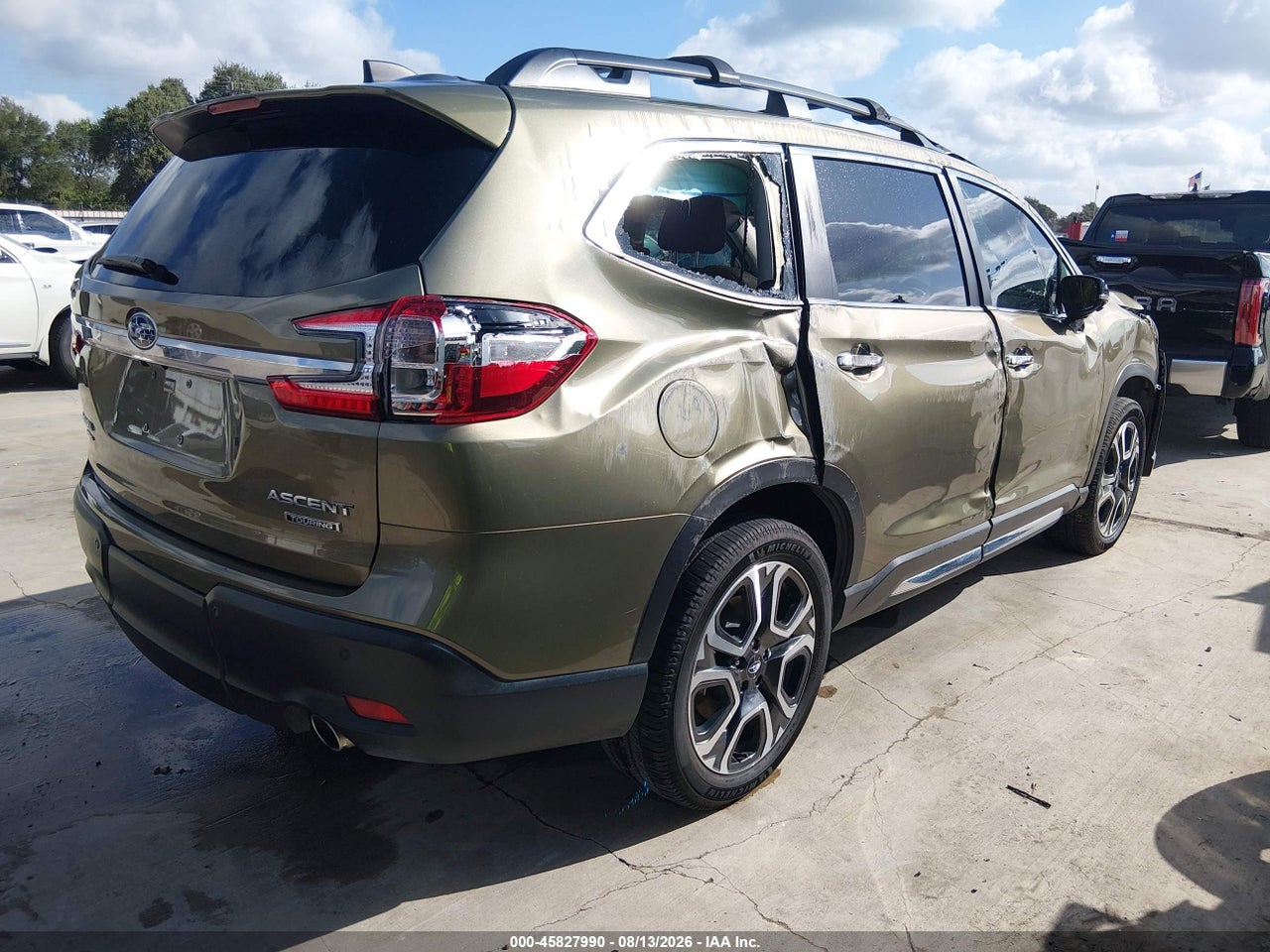 2025 SUBARU ASCENT TOURING 7-PASSENGER · 4/10