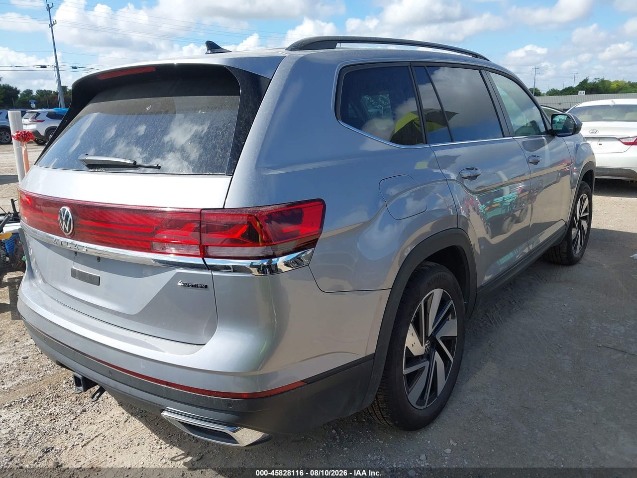 1V2HN2CAXTC****** · 2026 VOLKSWAGEN ATLAS SE WITH TECHNOLOGY · 4/11