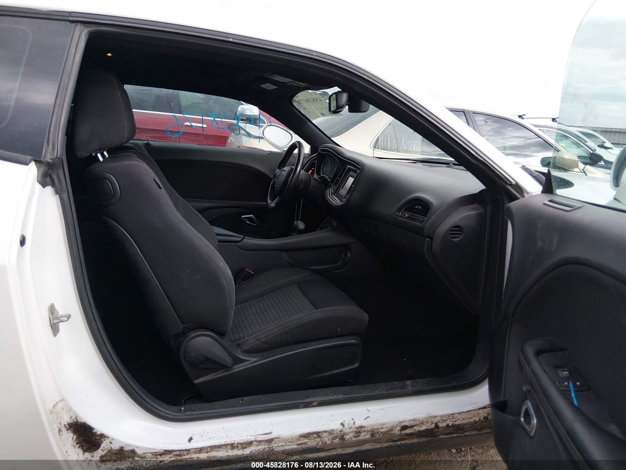 2015 DODGE CHALLENGER SXT · 5/11