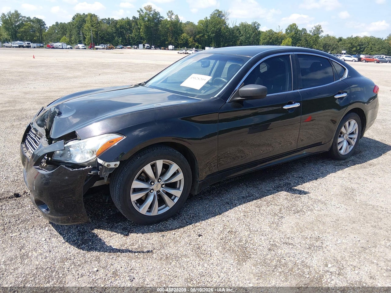 2011 INFINITI M37 · 2/11