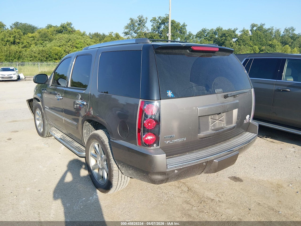 2012 GMC YUKON DENALI · 3/11