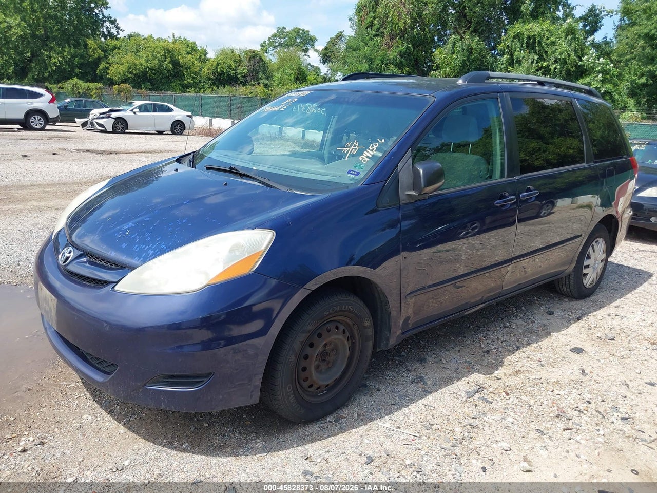 2007 TOYOTA SIENNA LE · 2/11