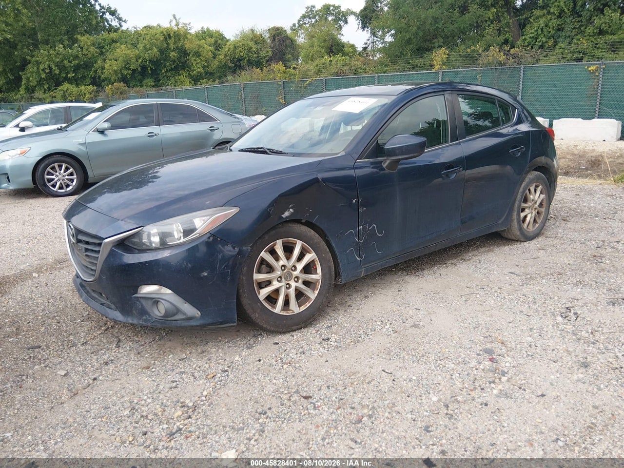 2015 MAZDA MAZDA3 I TOURING · 2/11