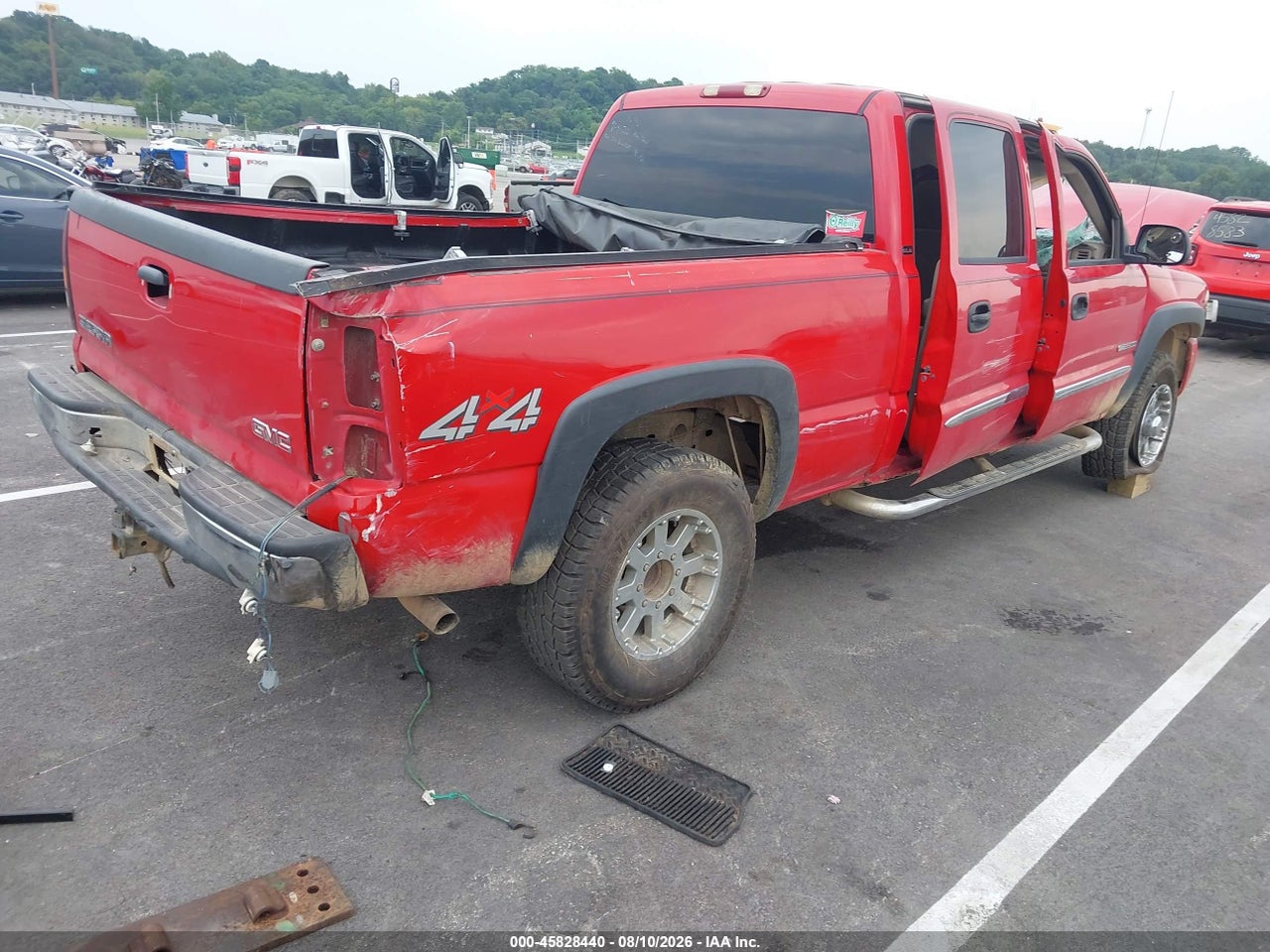 2004 GMC SIERRA 2500 SLE · 4/8