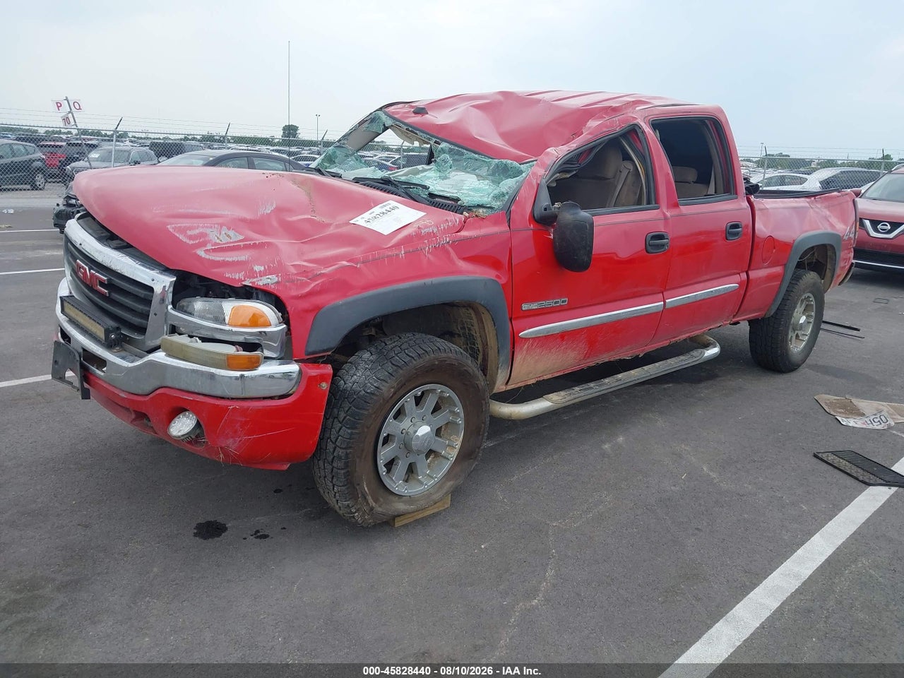 2004 GMC SIERRA 2500 SLE · 2/8