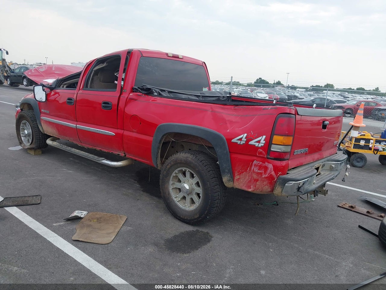 2004 GMC SIERRA 2500 SLE · 3/8