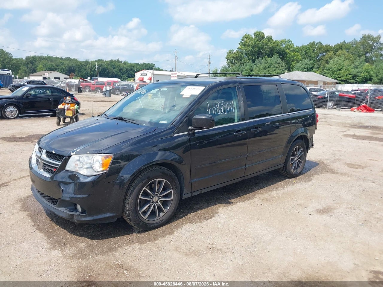 2017 DODGE GRAND CARAVAN SXT · 2/11