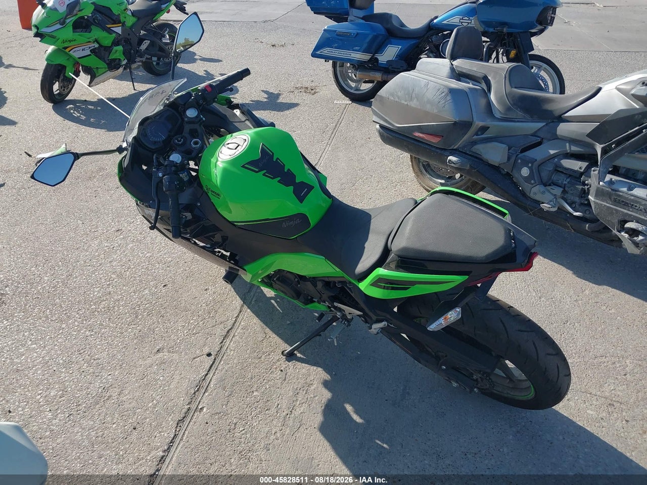 2023 KAWASAKI EX400 · 3/5