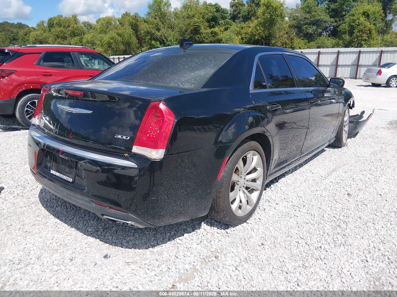 2017 CHRYSLER 300 LIMITED · 4/10