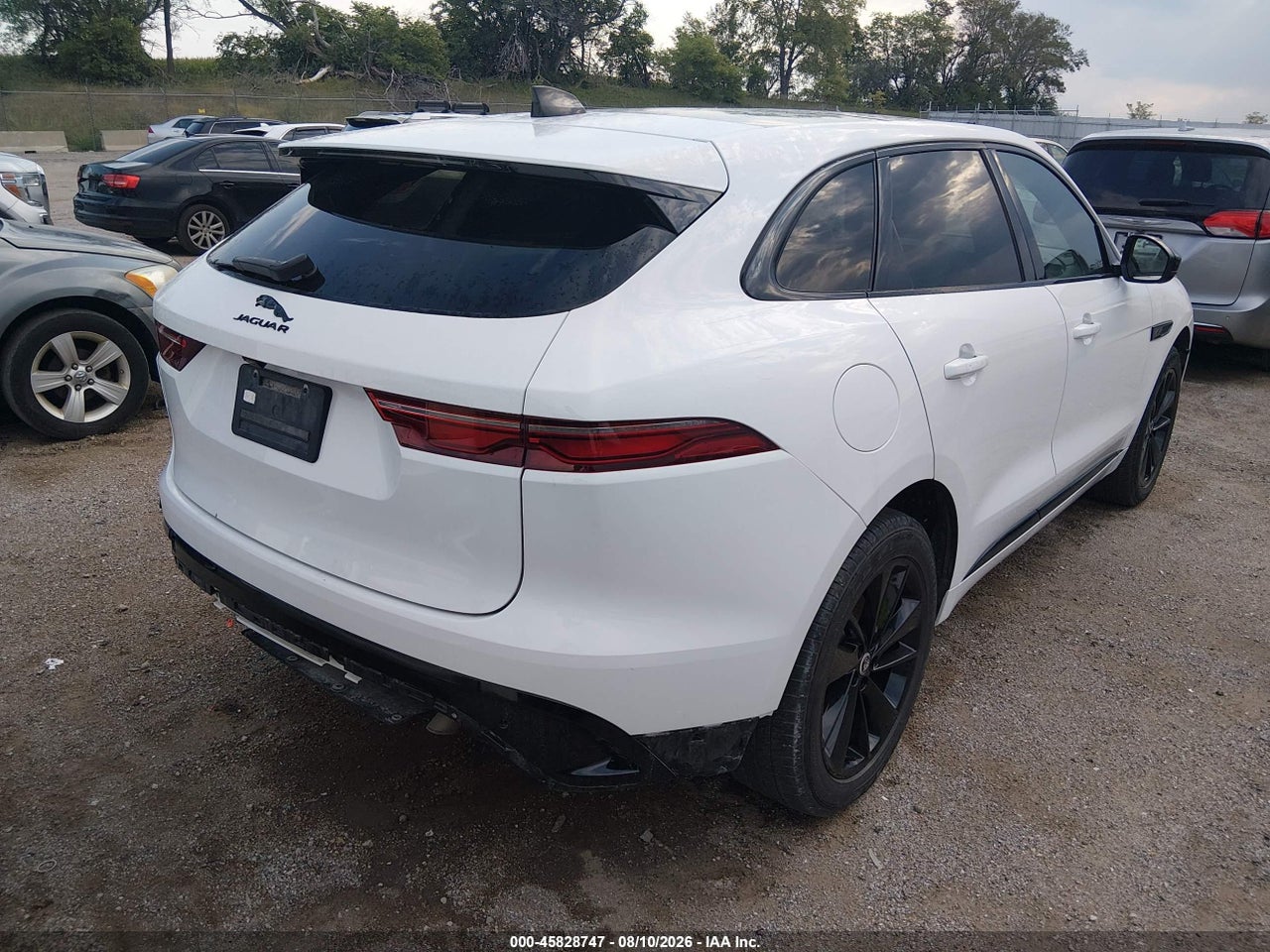 2024 JAGUAR F-PACE R-DYNAMIC S P250 AWD AUTOMATIC · 4/11