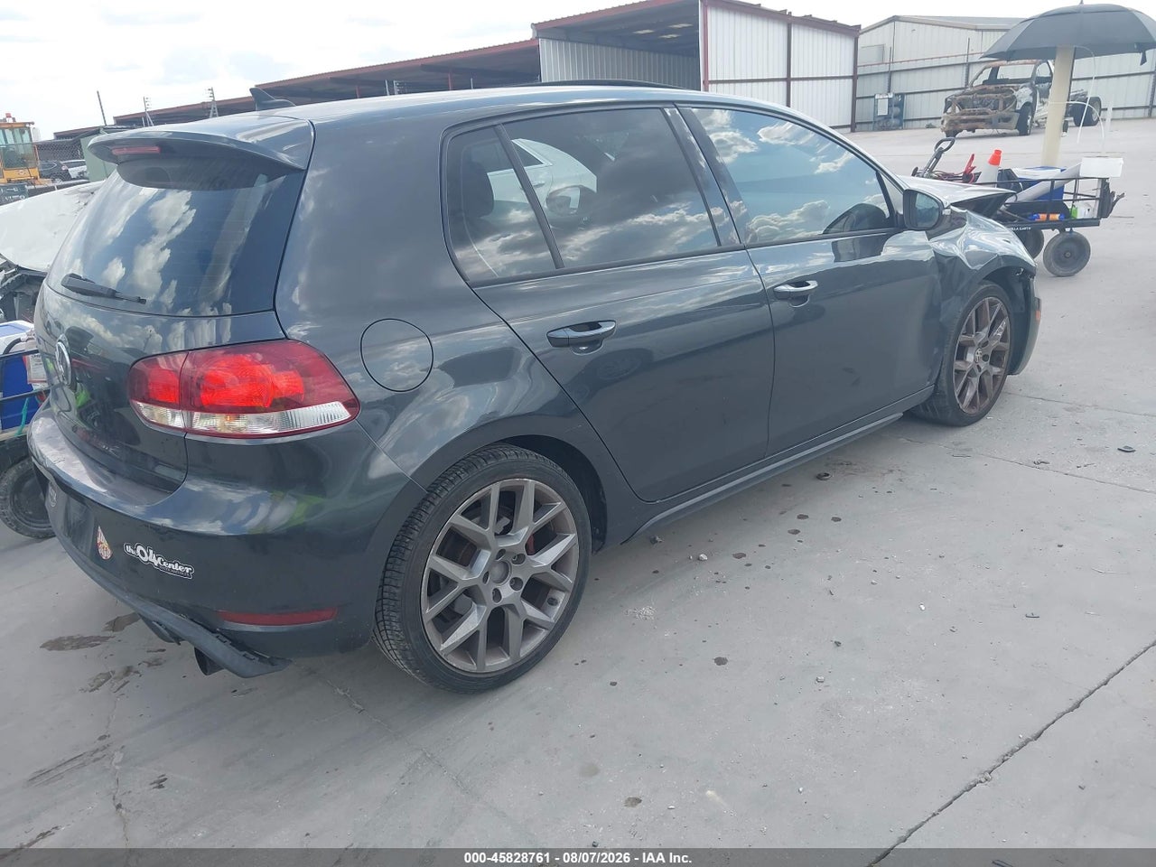 2013 VOLKSWAGEN GTI 4-DOOR · 4/11
