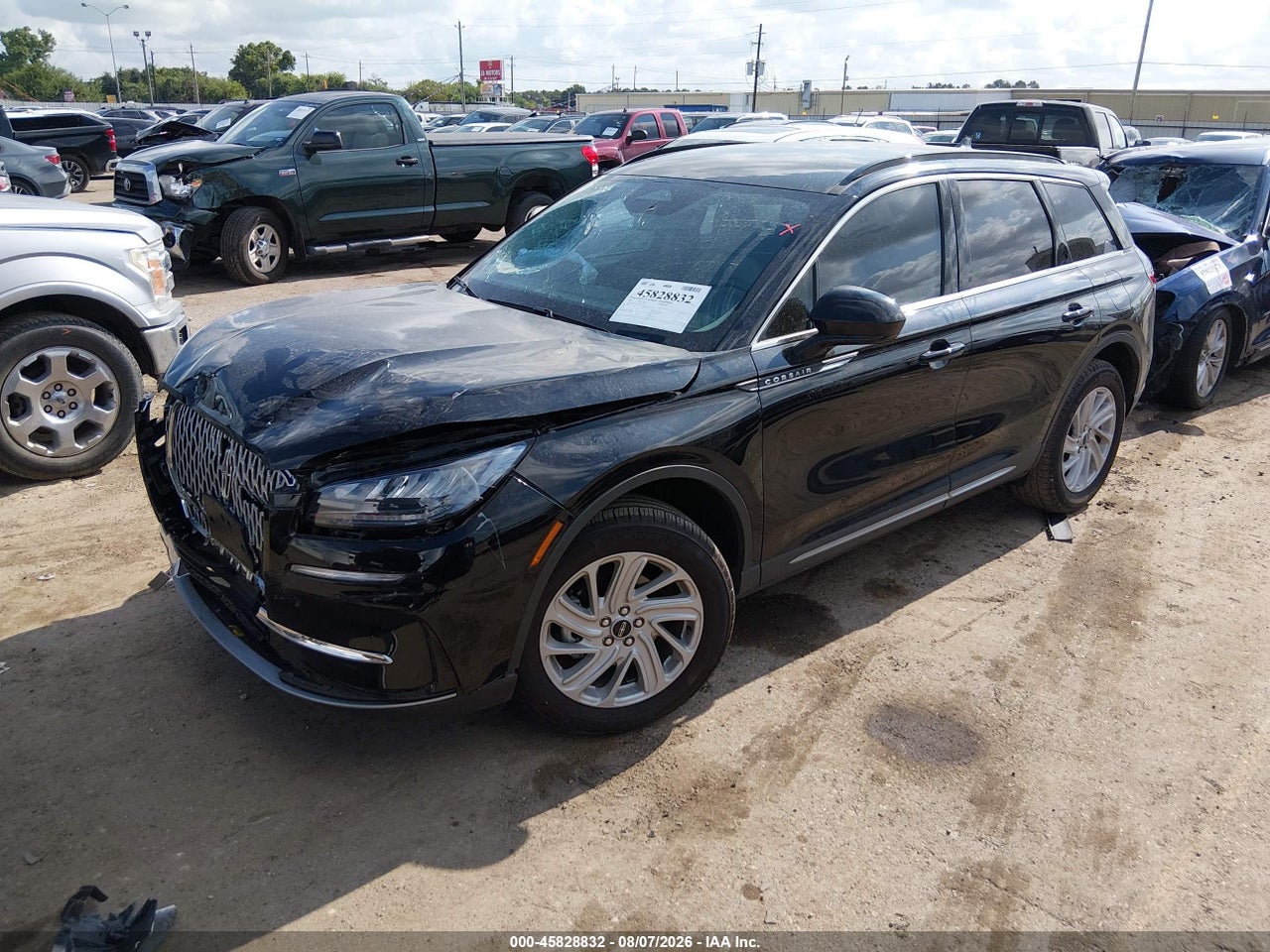2026 LINCOLN CORSAIR PREMIERE · 2/10