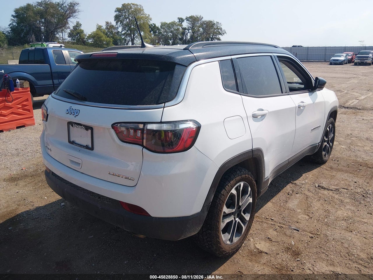2022 JEEP COMPASS LIMITED 4X4 · 4/11