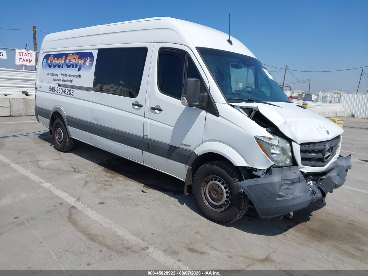 WD3PE8CC6FP****** · 2015 MERCEDES-BENZ SPRINTER 2500 HIGH ROOF