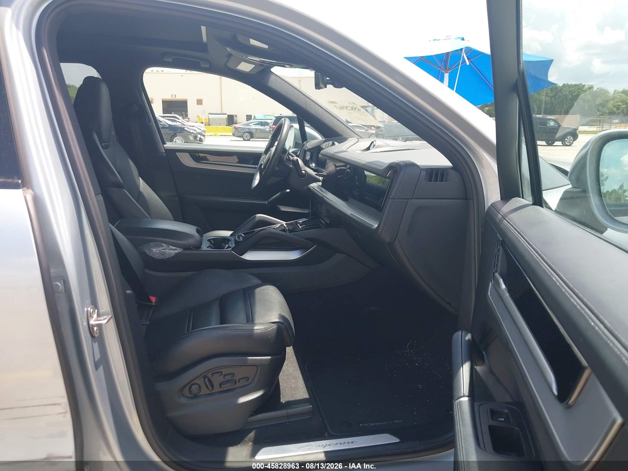 2025 PORSCHE CAYENNE · 5/11