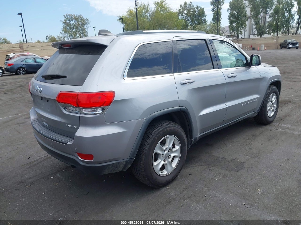 2016 JEEP GRAND CHEROKEE LAREDO · 4/11