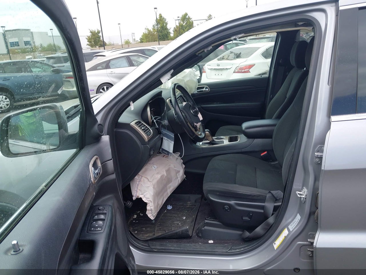 2016 JEEP GRAND CHEROKEE LAREDO · 5/11
