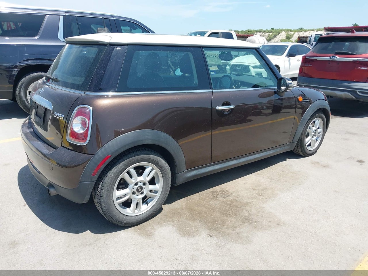 2013 MINI HARDTOP COOPER · 4/11