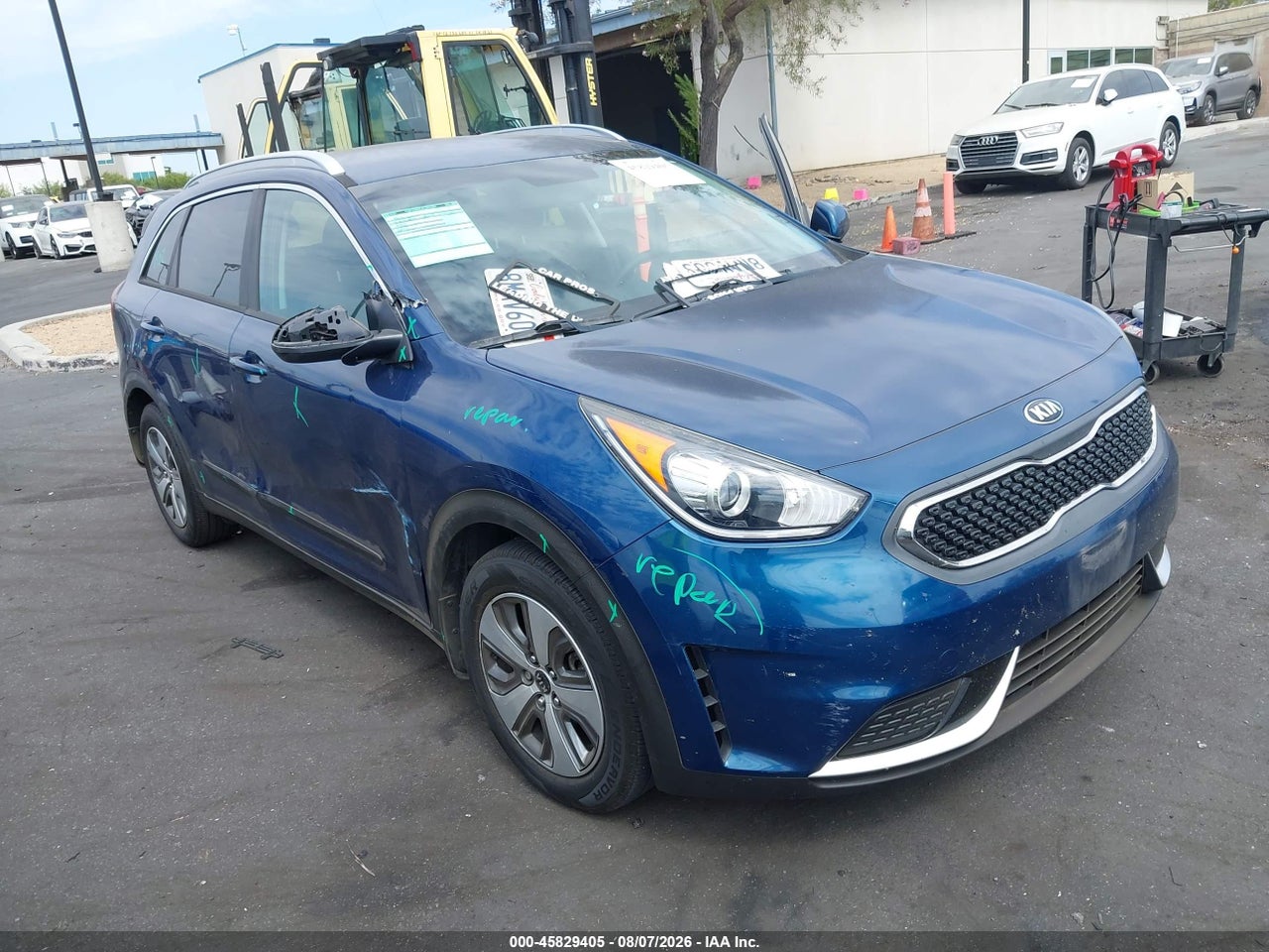 2019 KIA NIRO LX · 6/11