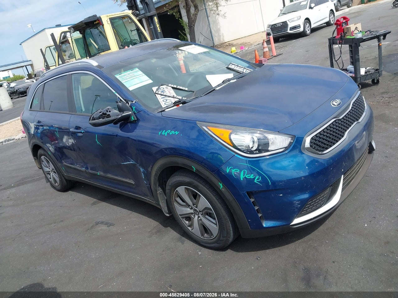 KNDCB3LC1K5****** · 2019 KIA NIRO LX