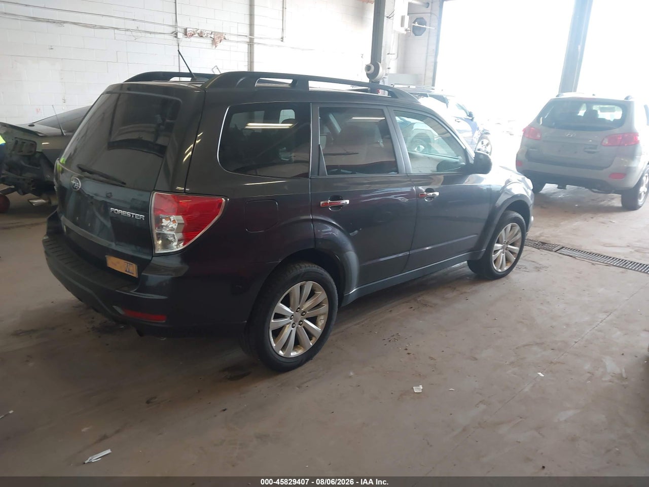 2011 SUBARU FORESTER 2.5X PREMIUM · 4/11