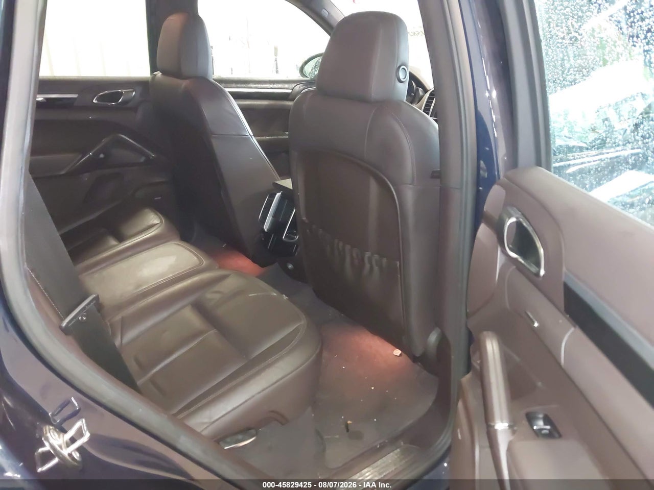 WP1AB2A24CL****** · 2012 PORSCHE CAYENNE S · 8/11