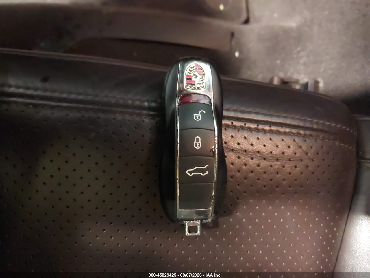WP1AB2A24CL****** · 2012 PORSCHE CAYENNE S · 11/11