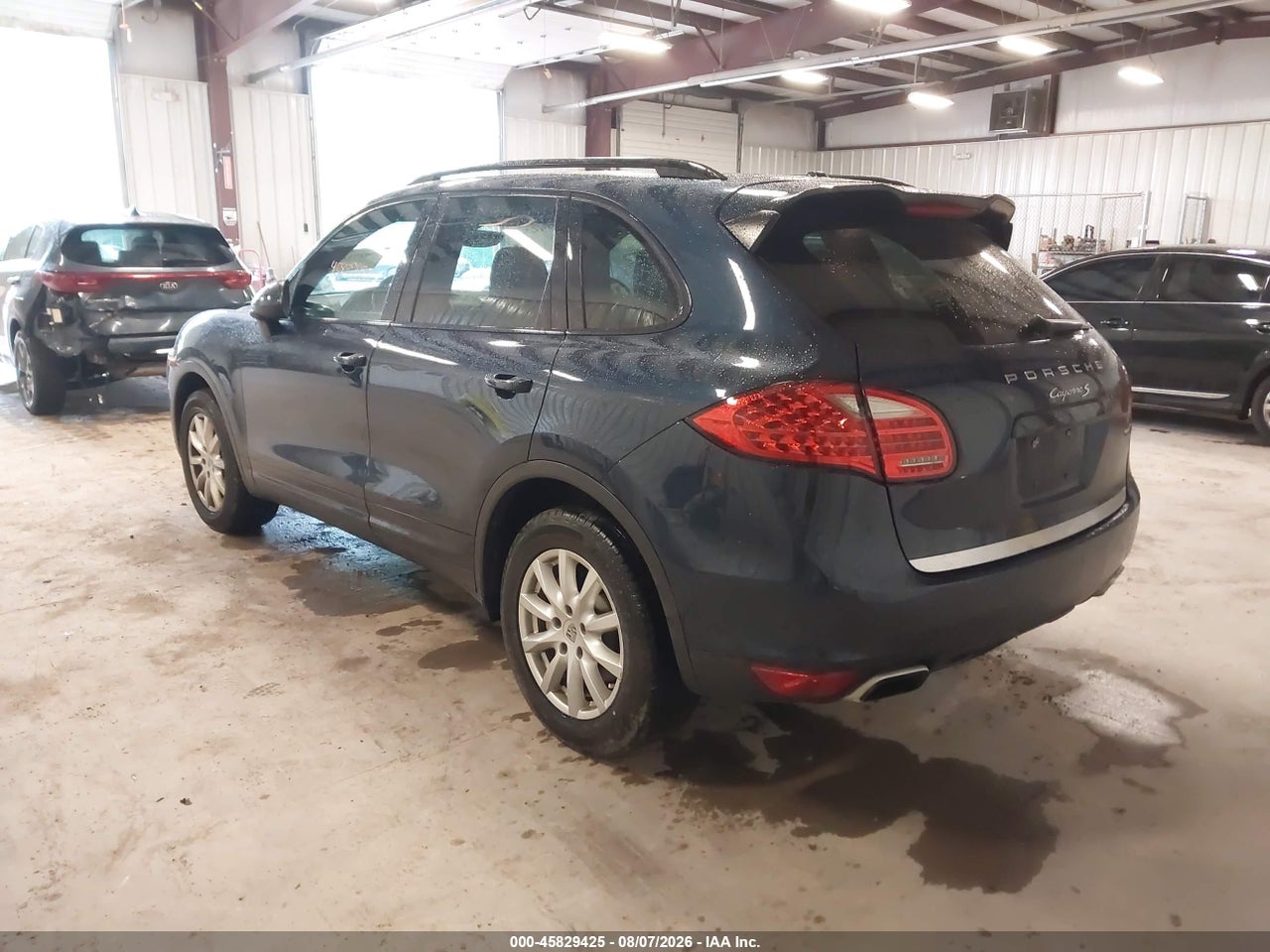 WP1AB2A24CL****** · 2012 PORSCHE CAYENNE S · 3/11