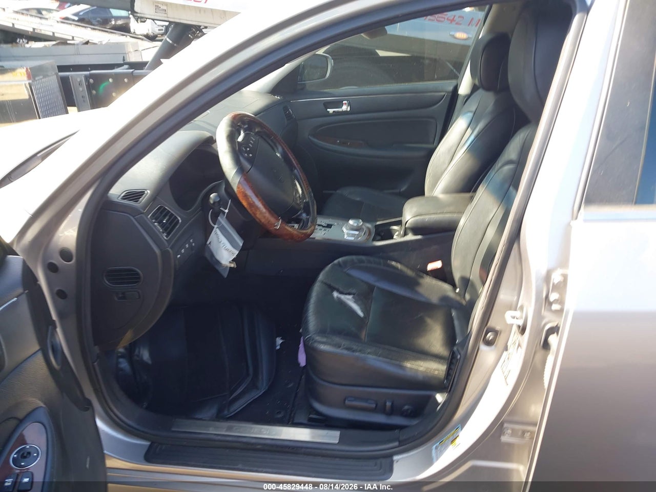 2009 HYUNDAI GENESIS 3.8 · 5/11