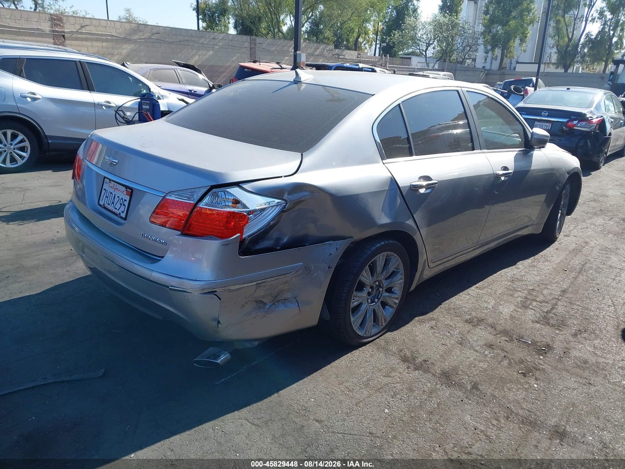 2009 HYUNDAI GENESIS 3.8 · 4/11