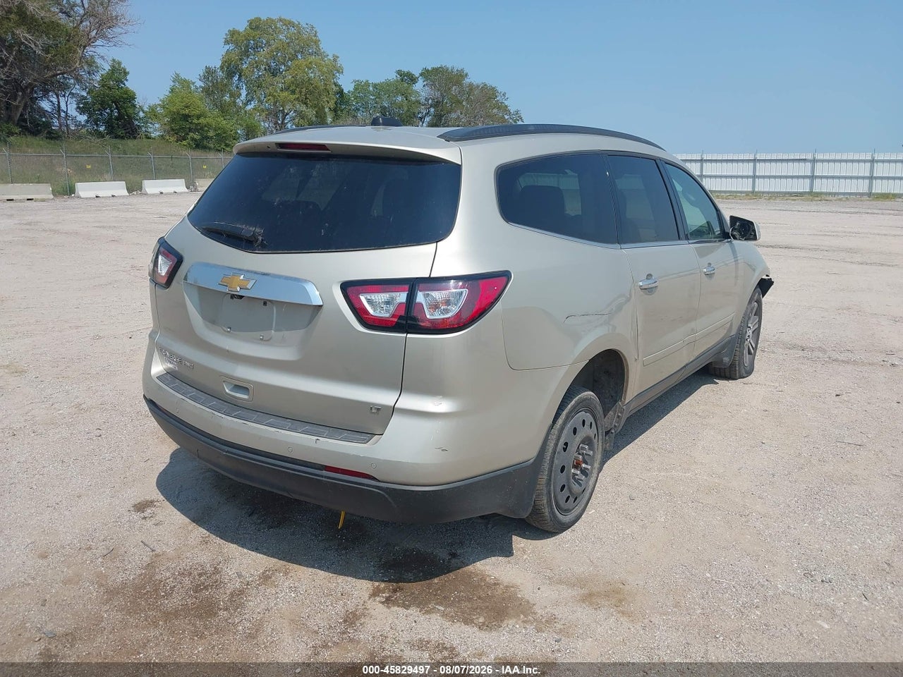 2017 CHEVROLET TRAVERSE LT · 4/11