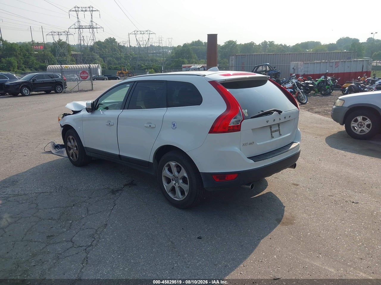 YV4952DL0D2****** · 2013 VOLVO XC60 3.2 PREMIER · 3/11