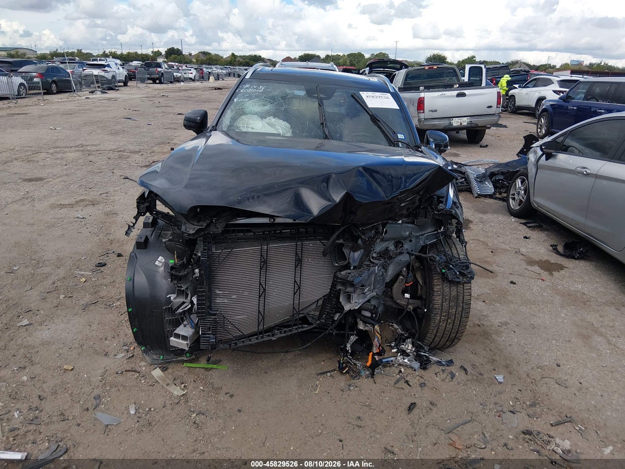 2025 VOLVO XC90 B6 ULTRA · 6/10
