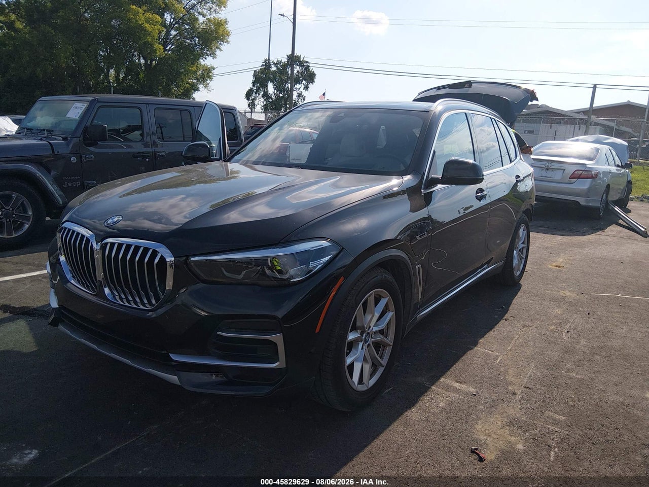 2023 BMW X5 PHEV XDRIVE45E · 2/11