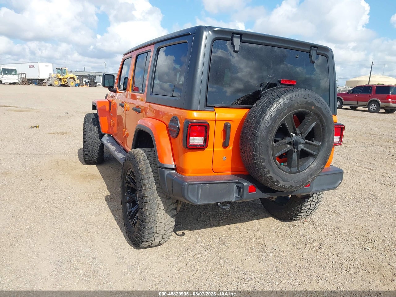2018 JEEP WRANGLER UNLIMITED SAHARA 4X4 · 3/11