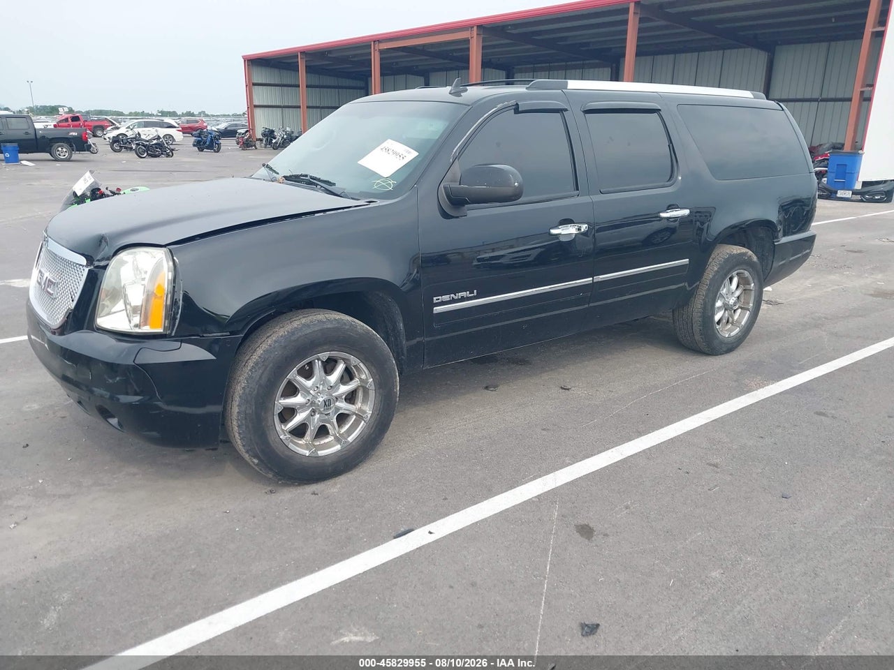 2011 GMC YUKON XL 1500 DENALI · 2/11
