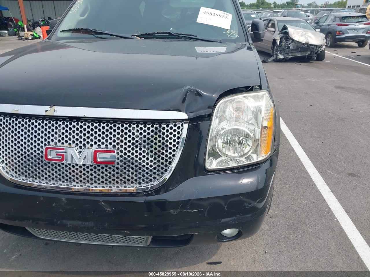 2011 GMC YUKON XL 1500 DENALI · 6/11