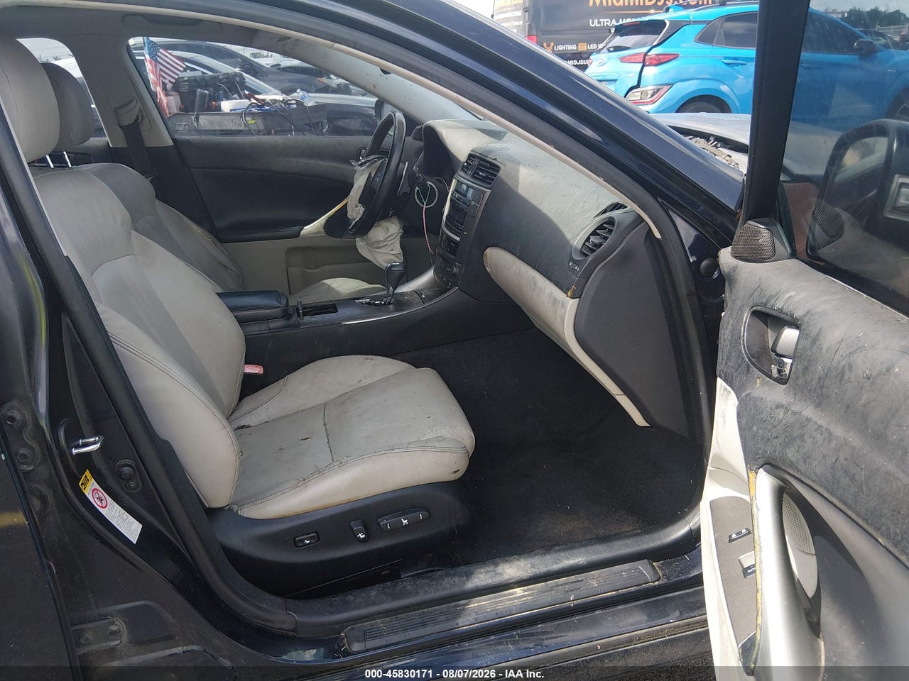 2010 LEXUS IS 250 · 5/11