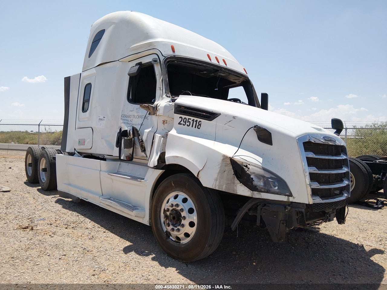 3AKJHHDR5RD****** · 2024 FREIGHTLINER NEW CASCADIA 126