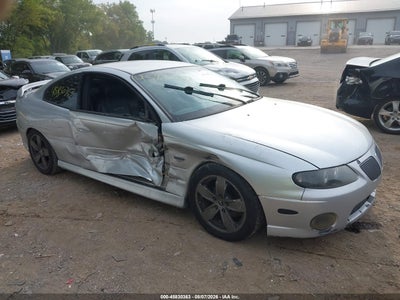 2004 PONTIAC GTO