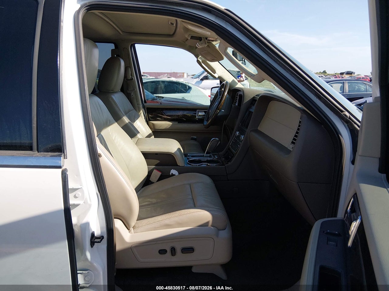 2016 LINCOLN NAVIGATOR L SELECT · 5/11
