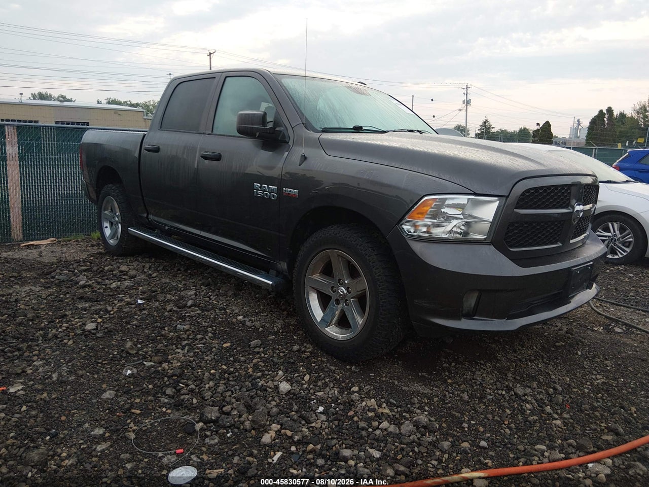 3C6RR7KT3JG****** · 2018 RAM 1500 EXPRESS  4X4 5'7 BOX