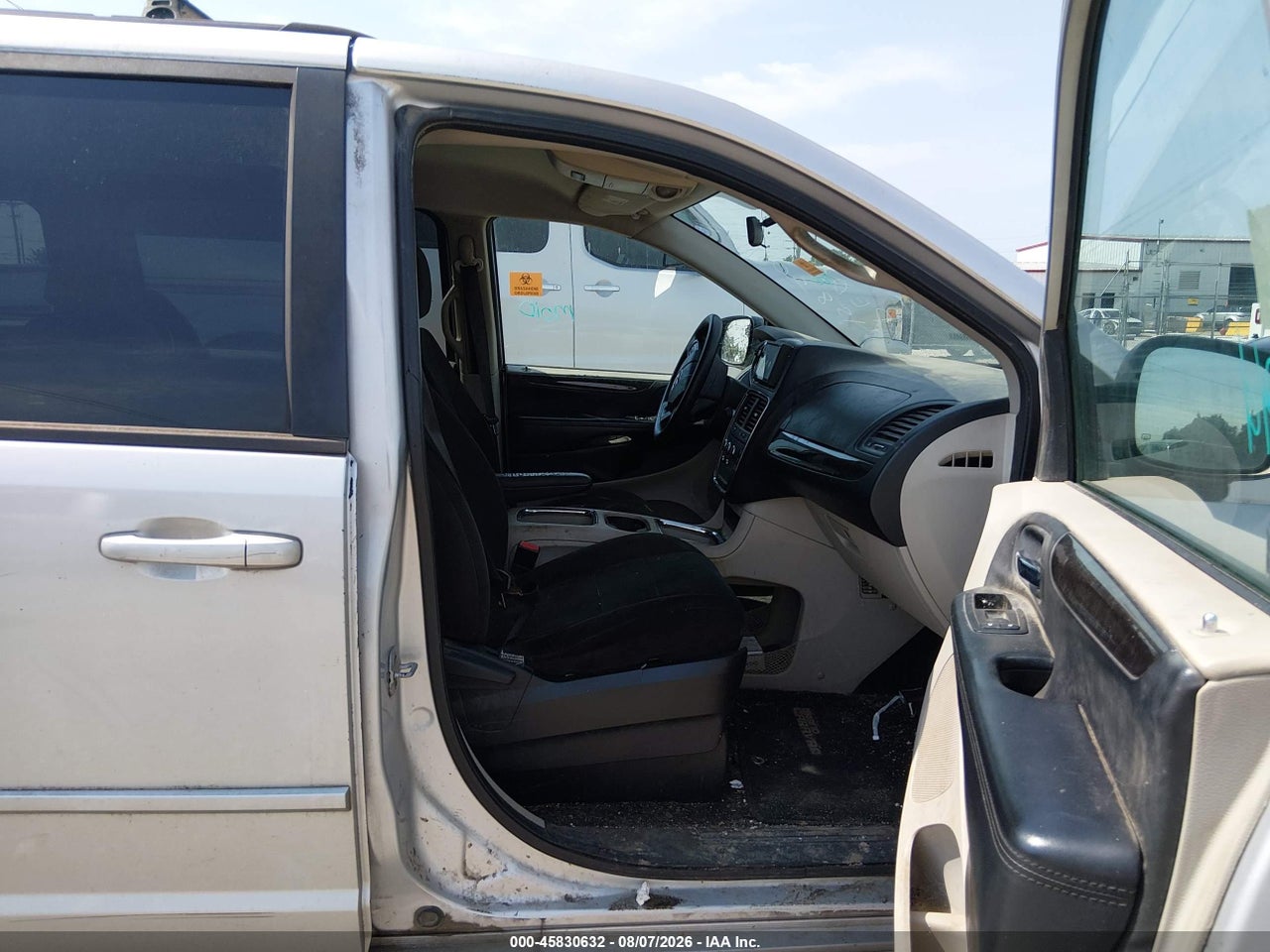 2012 DODGE GRAND CARAVAN SXT · 5/11