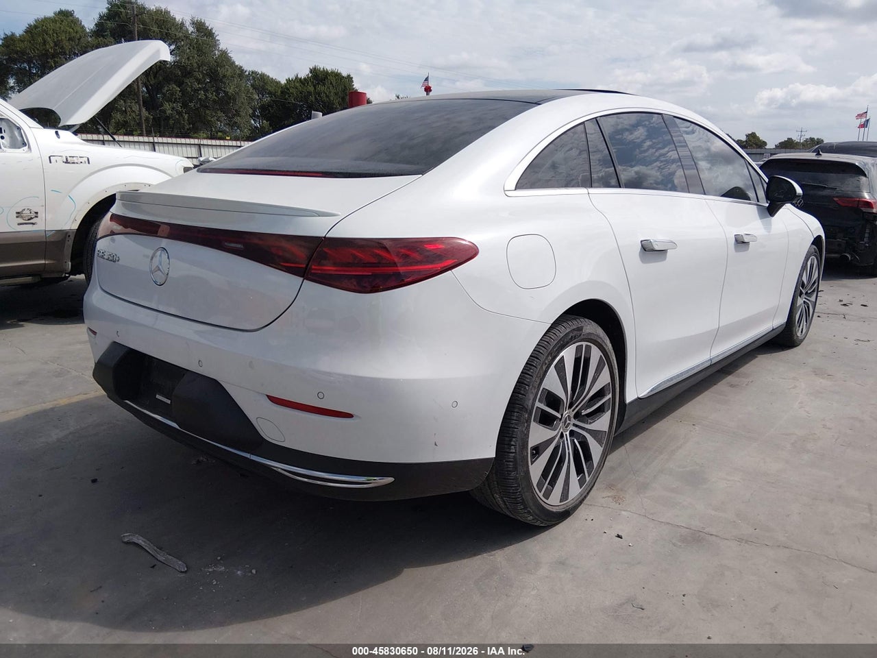 2023 MERCEDES-BENZ EQE 350 · 4/11