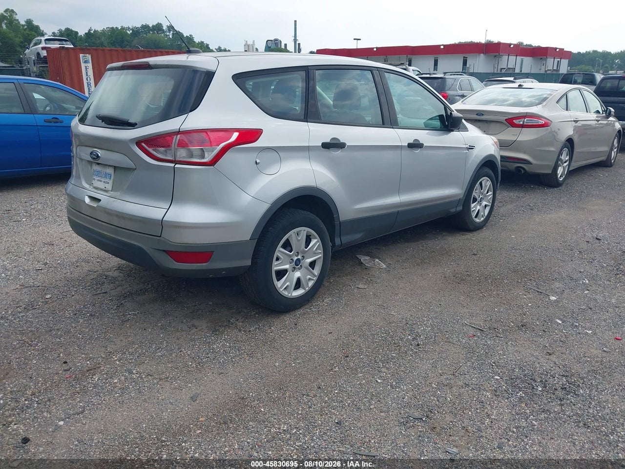 2015 FORD ESCAPE S · 4/11