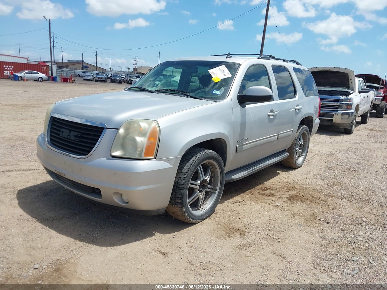 2010 GMC YUKON SLE · 2/11