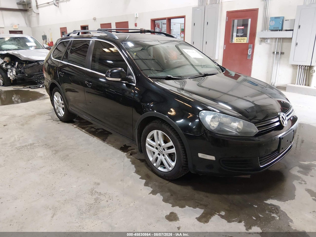 3VWML7AJ2BM****** · 2011 VOLKSWAGEN JETTA SPORTWAGEN 2.0L TDI