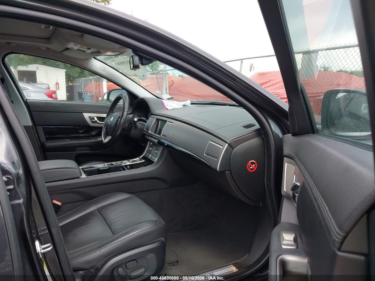 2011 JAGUAR XF · 5/11