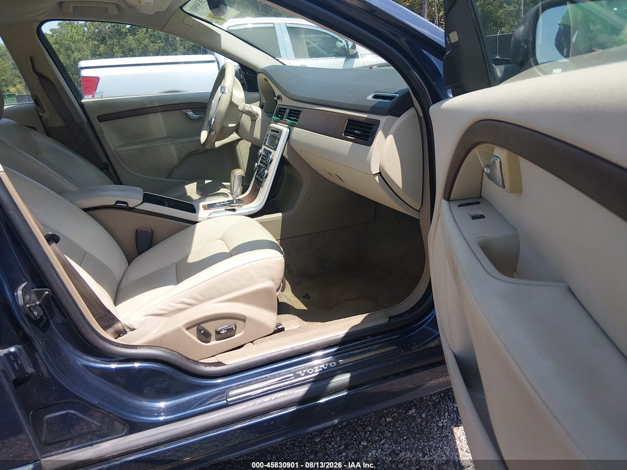 2011 VOLVO S80 3.2 · 5/11